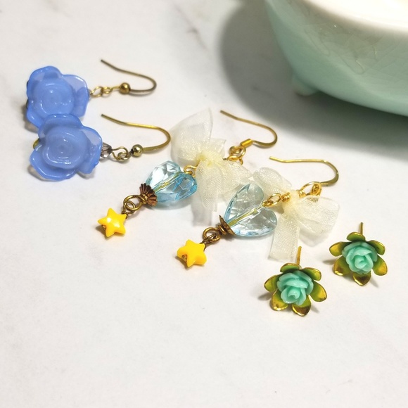 Handmade Cute Blue Rose Dangle & Studs Earring Set - Picture 2 of 3